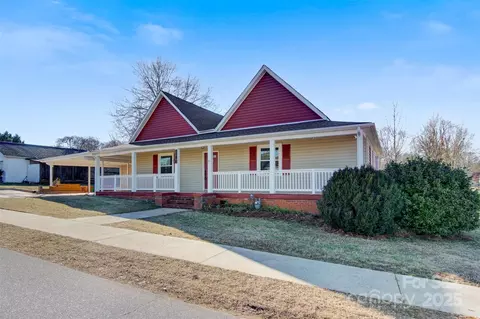 30 Forest Ave, Granite Falls, NC 28630