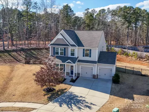 2841 Kinloch Ct, Clover, SC 29710