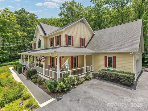 442 Heather Marie Dr, Hendersonville, NC 28792