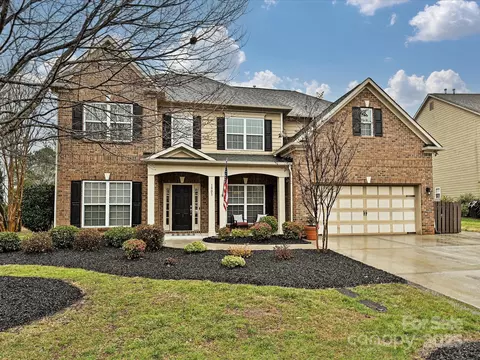 1903 Robbins Meadows Dr, Waxhaw, NC 28173