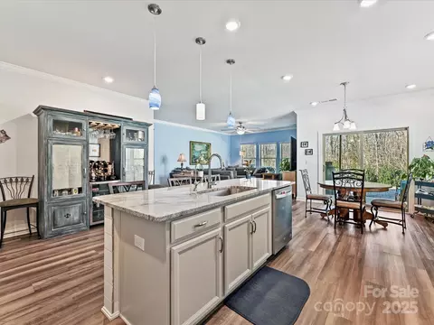 7522 Porrera St, Charlotte, NC 28214
