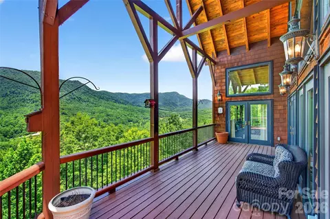 Exterior - 60 E Valley View Dr, Marion, NC 28752 photo 2 of 5