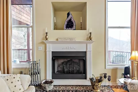 Living - 60 E Valley View Dr, Marion, NC 28752 photo 4 of 9