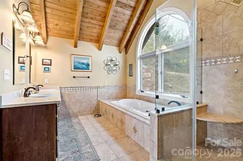 Bath - 60 E Valley View Dr, Marion, NC 28752 photo 3 of 6
