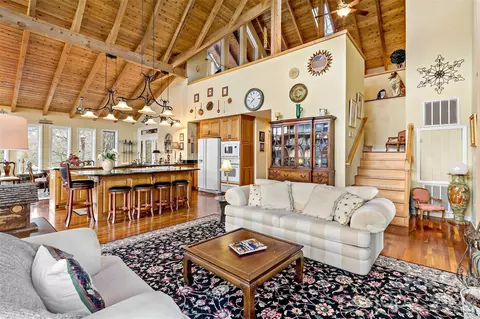 Living - 60 E Valley View Dr, Marion, NC 28752 photo 2 of 9