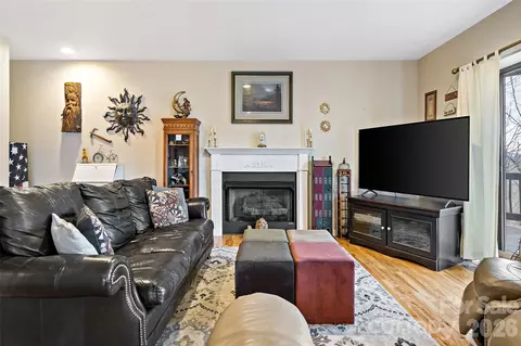 Living - 60 E Valley View Dr, Marion, NC 28752 photo 9 of 9