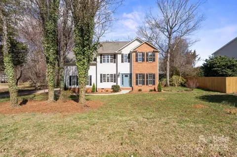 212 Catalina Dr, Mooresville, NC 28117