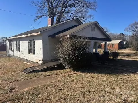 1810 E Greenbriar Rd, Statesville, NC 28625