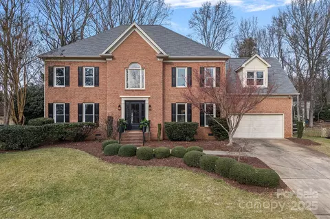 8827 Blooming Arbor St, Huntersville, NC 28078