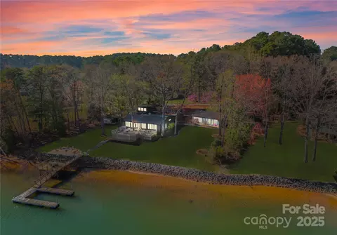 125 Chestnut Tree Rd, Mooresville, NC 28117