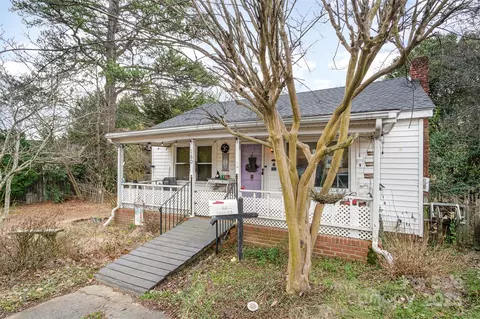 160 Brookwood Ne Ave NE, Concord, NC 28025