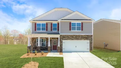 235 Shorthorn Rd, Fletcher, NC 28732