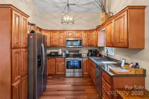 4137 Shadowbrook Ct, Morganton, NC 28655 photo 7