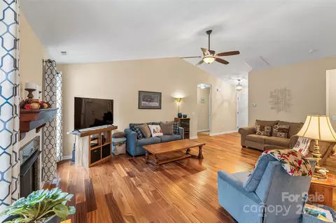 4137 Shadowbrook Ct, Morganton, NC 28655 photo 4