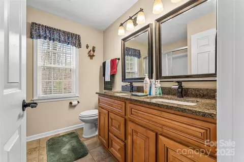 4137 Shadowbrook Ct, Morganton, NC 28655 photo 11