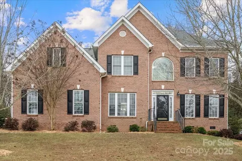 146 Weeping Spring Dr, Mooresville, NC 28115