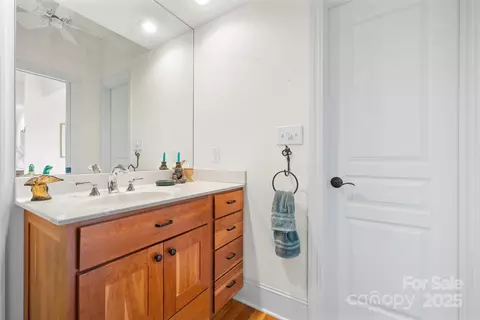 Bath - 4530 Meandering Way, Conover, NC 28613 photo 5 of 7