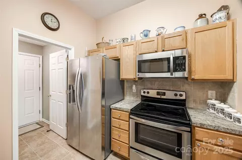 Kitchen - 3012 Viola Ln, Monroe, NC 28110 photo 4 of 4