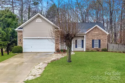 3012 Viola Ln, Monroe, NC 28110