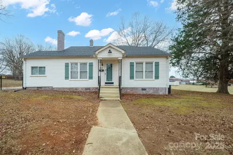 913 S Franklin St, China Grove, NC 28023
