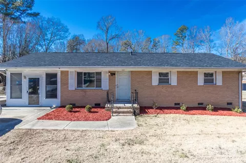 1221 S Myrtle School Rd, Gastonia, NC 28052