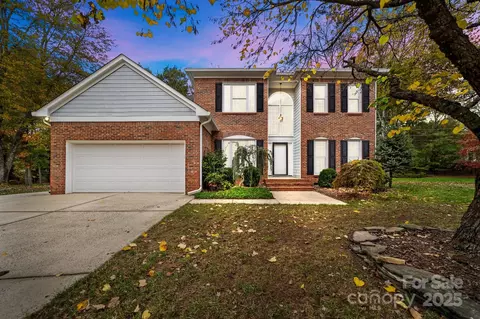 10015 Lattice Ct, Charlotte, NC 28269