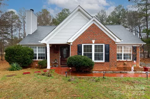 234 Henson Ln, Mcconnells, SC 29726