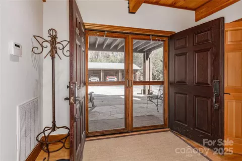 950 Black Forest Dr, Marion, NC 28752 photo 5