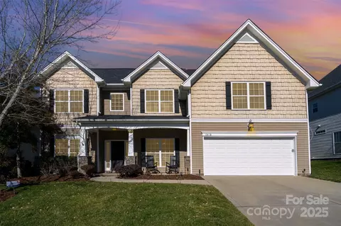 13618 Pacific Echo Dr, Charlotte, NC 28277