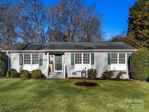6412 Wheeler Dr, Charlotte, NC 28211