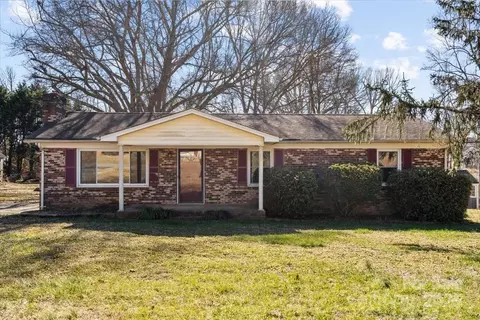214 Costner Dr, Bessemer City, NC 28016