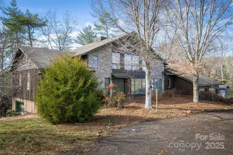 3827 River Rd, Morganton, NC 28655