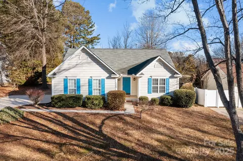 12503 Cumberland Crest Dr, Huntersville, NC 28078