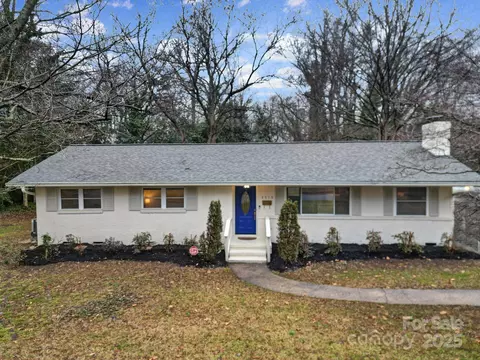 3515 Woodleaf Rd, Charlotte, NC 28205
