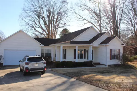 843 Fairway 44 Dr #44, Kannapolis, NC 28081