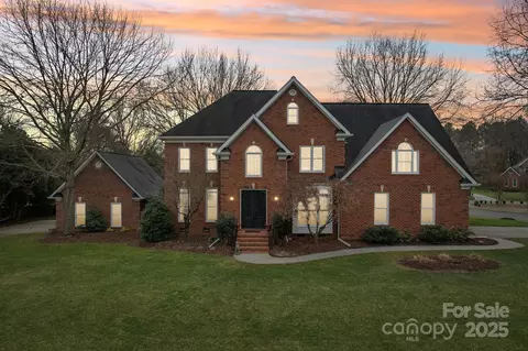 10506 Kenlauren Ter, Charlotte, NC 28210