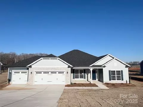174 Swann 3 Rd #3, Statesville, NC 28625