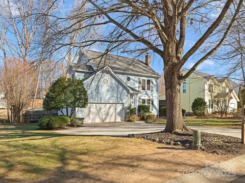 10513 Danesway Ln, Cornelius, NC 28031