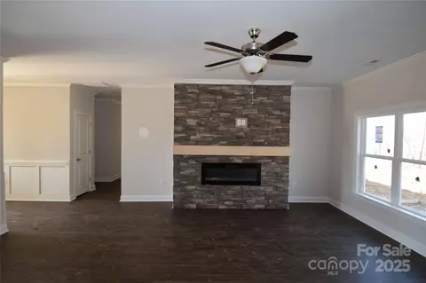 Living - 3015 Buffet Ln, Monroe, NC 28110 photo 1 of 2