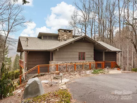 721 Winchester Creek Rd, Waynesville, NC 28786