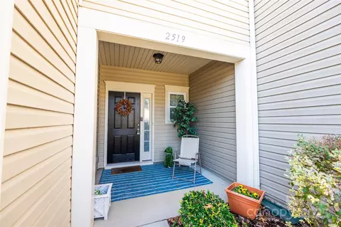 2519 Early Flight Dr, Charlotte, NC 28262