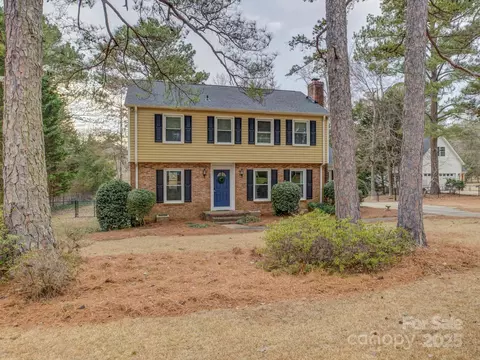 860 Nightingale Rd, Rock Hill, SC 29732