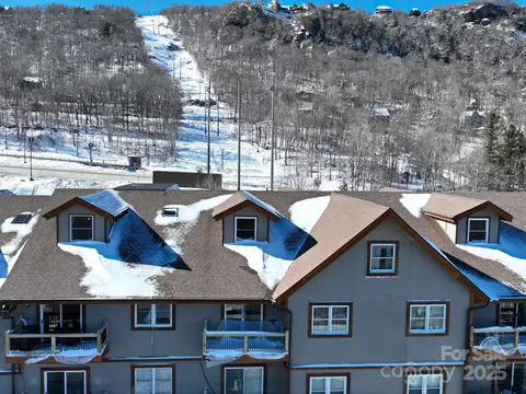 1005 Beech Mountain 203 Pkwy #203, Beech Mountain, NC 28604