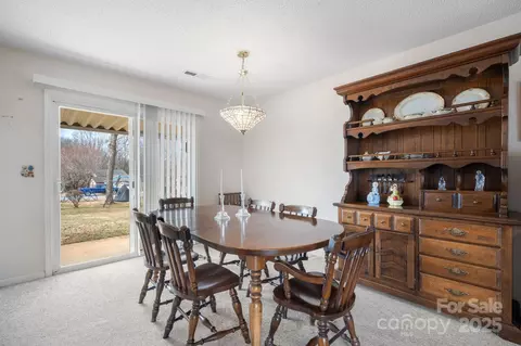 Dining - 125 1st N Ave N, Conover, NC 28613 photo 2 of 2