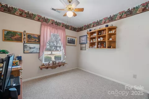 Bedroom - 125 1st N Ave N, Conover, NC 28613 photo 2 of 2