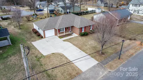 View/Area - 125 1st N Ave N, Conover, NC 28613 photo 2 of 3