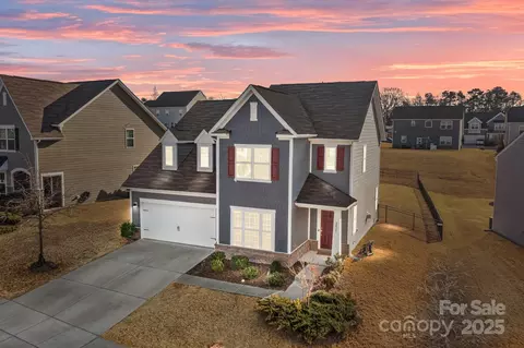 2025 Killian Creek Dr, Denver, NC 28037