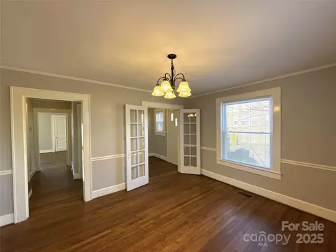 330 E Main St, Albemarle, NC 28001 photo 9
