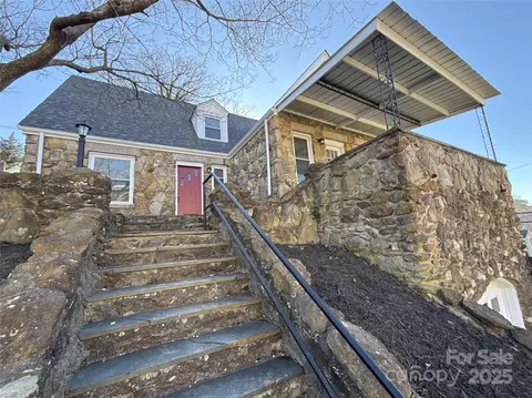 330 E Main St, Albemarle, NC 28001 photo 2