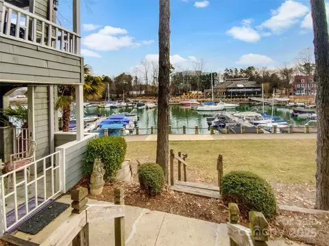 237 Northwest Dr, Davidson, NC 28036